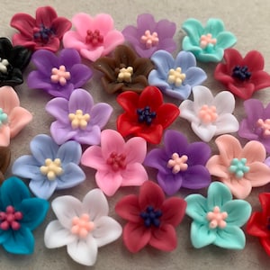 28 Stk. 14 mm Cabochon Blüten,14 mm Cabochon Blume,14 mm Cabochon Blume,14 mm Cabochon Blume,Blume aus Harz,Blume aus Harz
