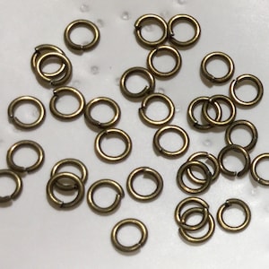 Nickel free...20 g 4 mm Antique Bronze Jump Rings,Close but unsoldered brass jump rings,brass findings,4 mm jump rings,open jump ring