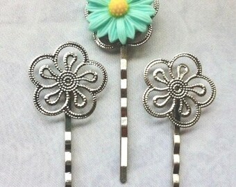 Ship from USA....10 pcs Filigree Bobby Pin Blanks,,,Antique Silver , Flower Hair Pins , Hair Clip , perfect for resin cabochon.