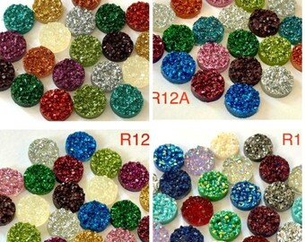 20 piezas de cabujón druzy mixto, cabujón druzy redondo plano de 12 mm, cabujón druzy con parte posterior plana, ideal para horquillas, anillos, pendientes, colgantes