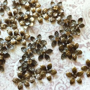 50 Flower Bead Caps, Antique Bronze, 15 mm bead cap, flower bead cap,space bead,brass bead cap, iron bead cap, brass flower cap,filigree cap