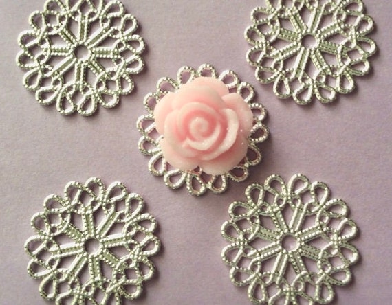 20pcs-Connector Link Flower Silver Plated. 20pcs-Connector Link Flower Silver Plated.