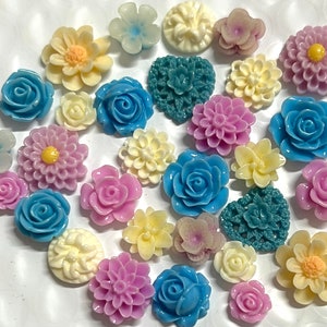 Ship from USA ,,30 pcs Mixed Cabochon Flowers .perfect for Bobby Pin Kit.earring post..resin flower, Bobby Pin Blanks, Silver Bobby Pin.. image 1