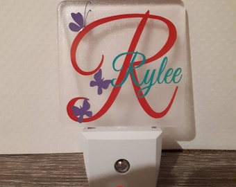 Childrens Personalized Butterfly Plug In Night Light, custom Girls nite light, nursery lite, baby girl night light, nursery light