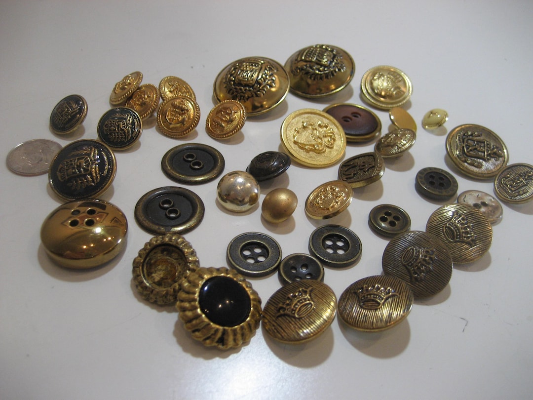 Vintage Gold Tone Metal Buttons, 38 Assorted Blazer Gold Tone Buttons ...