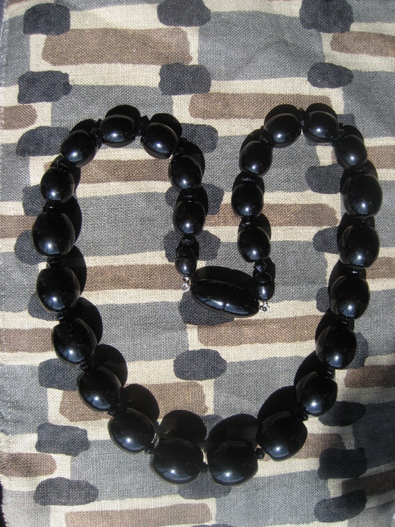 Graduated Bead Necklace, Black Egg Shaped beads wi