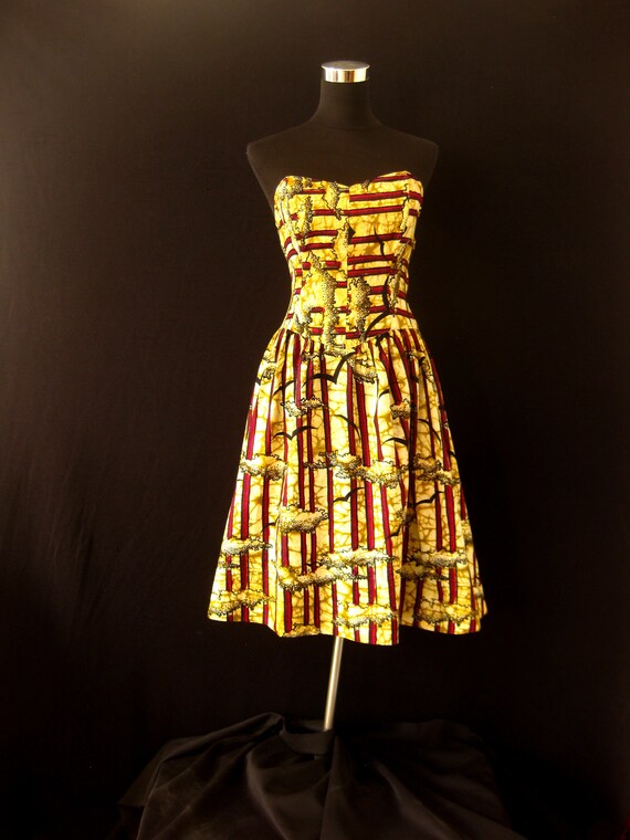 Vintage 1980s Batik Strapless 50s style Dress