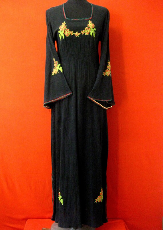 Vintage 1960s Hippie Boho Black Cheesecloth & Embr