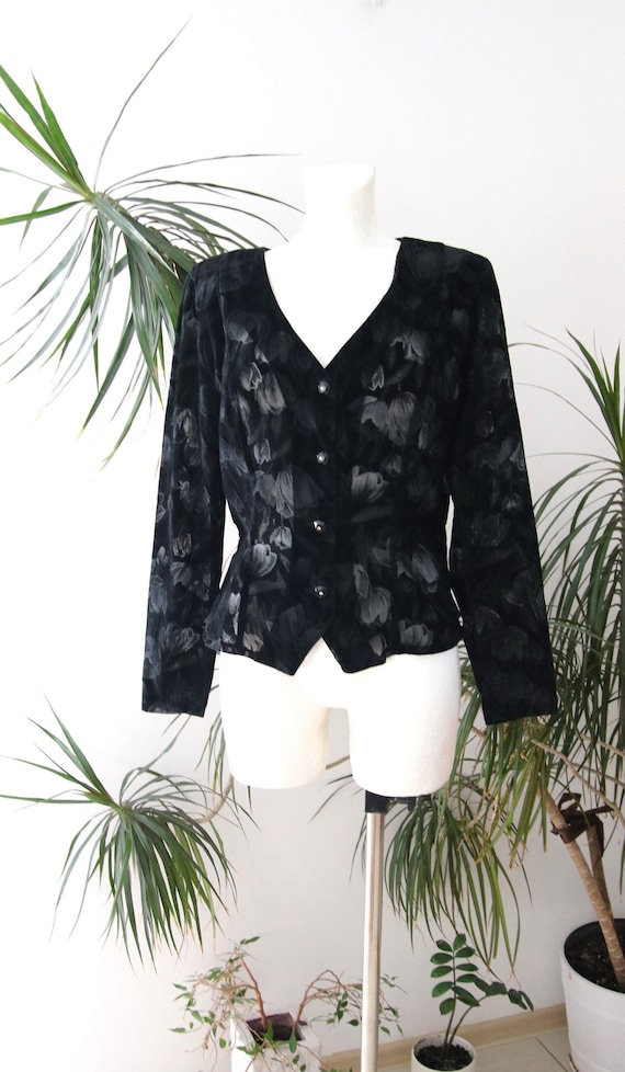 Vintage jacket , black jacket, velvet, floral patt