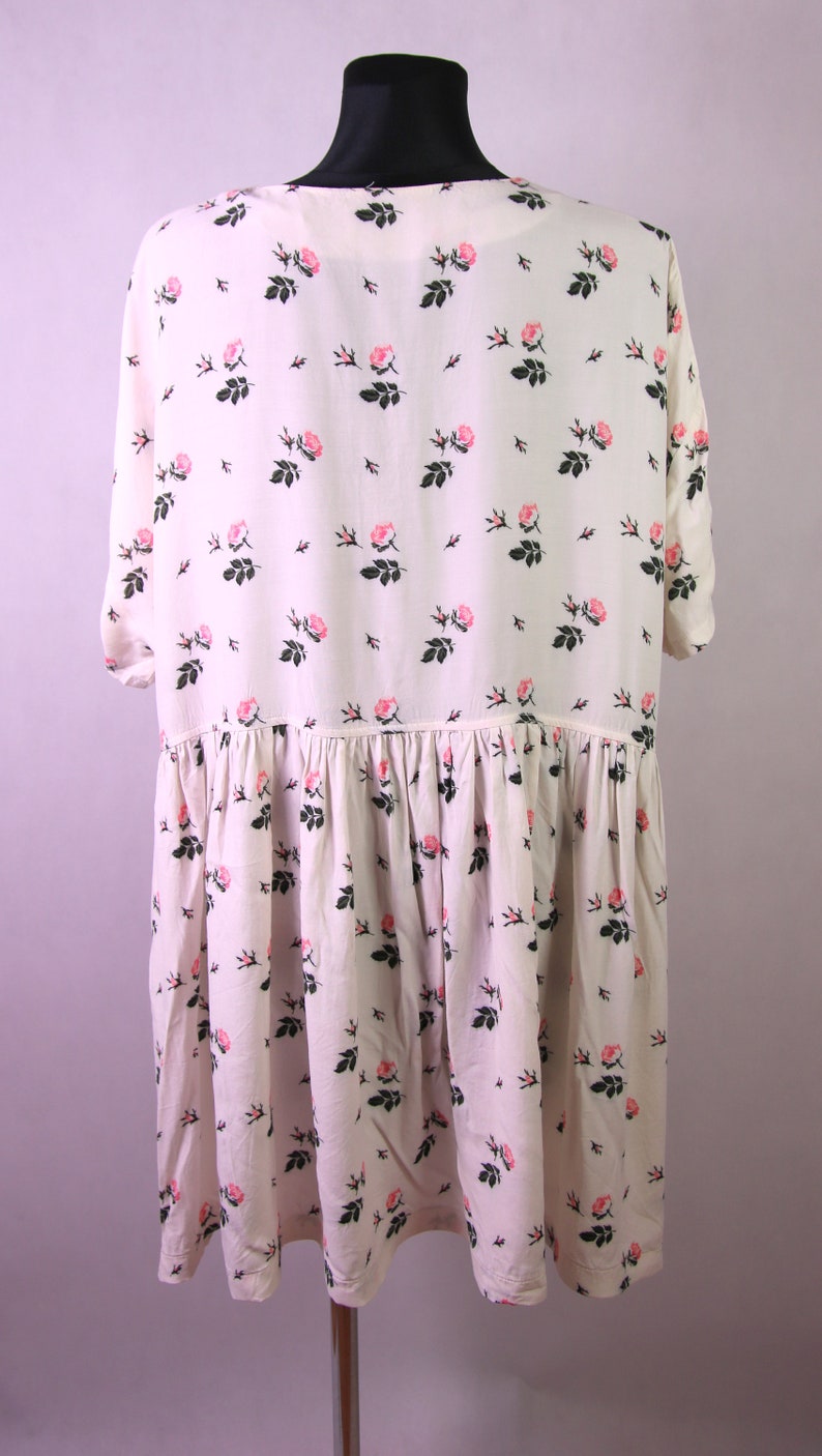 womens xl tunics in oversize flowers XL size