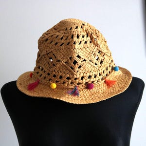 Vintage hat, natural straw, straw hat