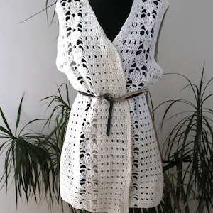 Vintage Handmade Knit Vest - White Wool Sleeveless Sweater