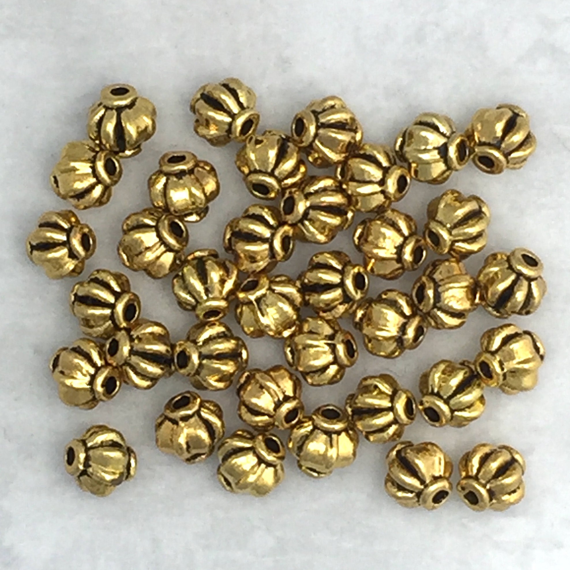 Roundels Spacers Beads Faceted rim 6mm dia Gold P Vintage 12pcs 