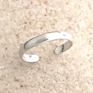 925 Sterling Silver Plain Toe Ring • Thin Adjustable Toe Ring • Beach Jewelry • Foot Jewelry • Summer Jewelry • Midi Ring • Gift for Her