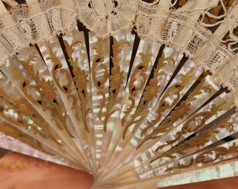 Antique mixed lace fan, gilded pink mother of pearl hand fan, Edwardian folding fan, brides vintage wedding gift, alternative bridal bouquet