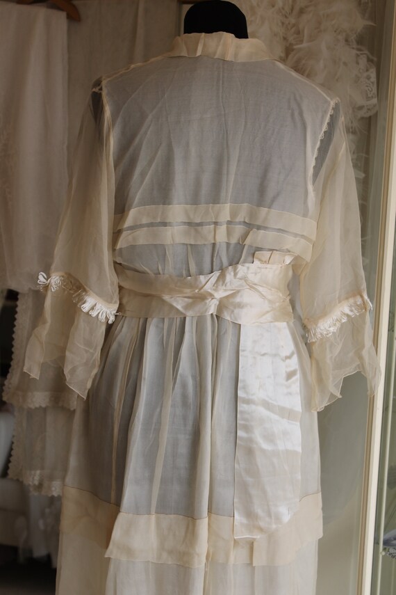 Edwardian Canadian ivory & cream sheer silk wedding d… Gem