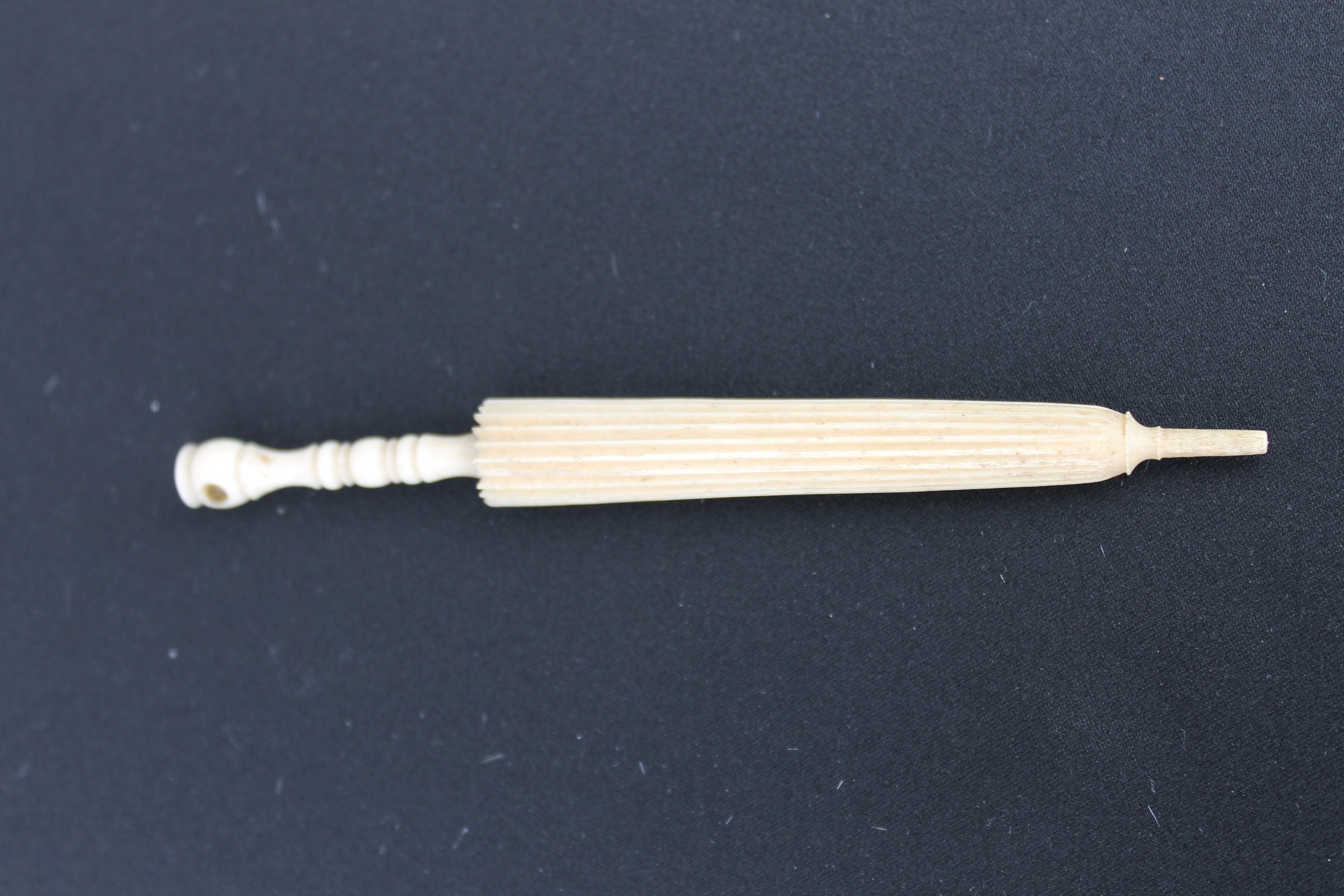 c1830 Canton carved floral ivory tatting shuttle