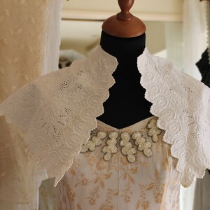 Antiker weißer bestickter kreisförmiger Baumwollkragen | Etsy