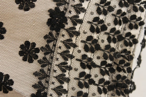 Victorian black lace and cream silk parasol, anti… - image 3