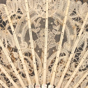 Victorian mixed lace fan, gilded pink mother of pearl hand fan, Antique folding fan, brides vintage wedding gift, alternative bridal bouquet