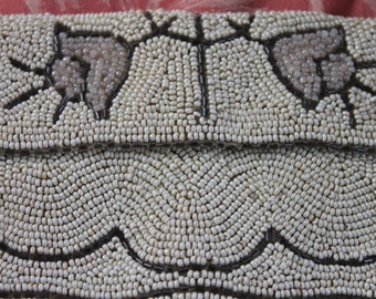 French 1920s bag, Art Deco ladies cream/silver beaded evening bag, antique 20s beaded small flat clutch purse, vintage flapper wedding bag