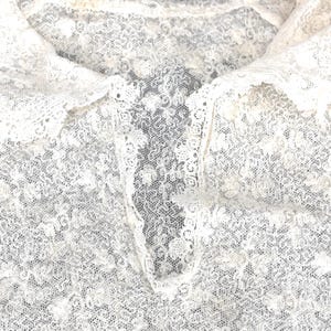 Antique lace top, Victorian or Edwardian lace blouse top, cream lace corset chemise with fold over collar, antique lace costume,