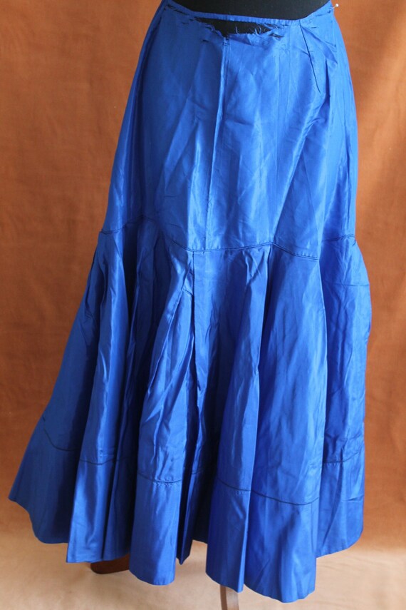 taffeta underskirt
