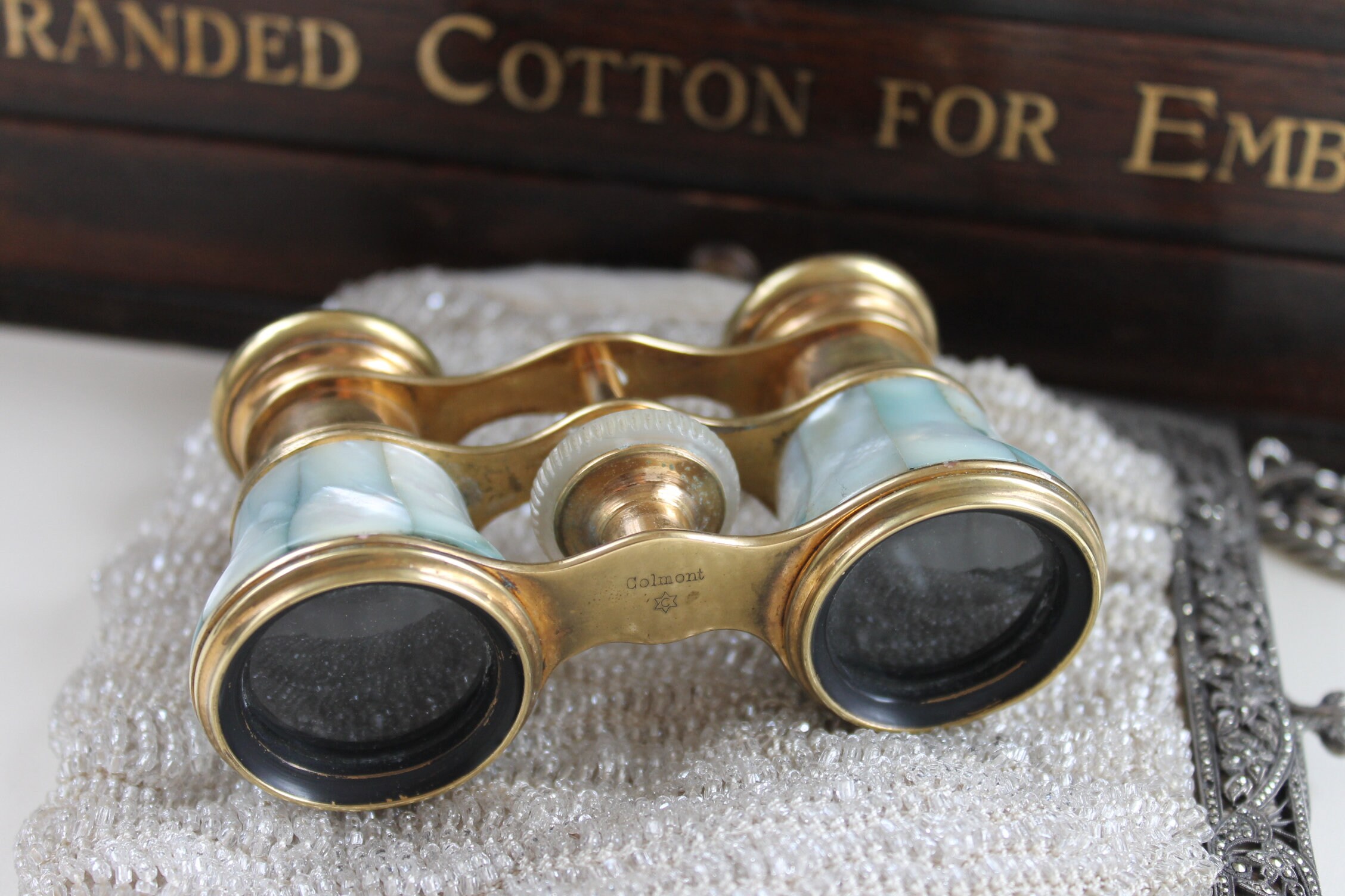 Theatre hotsell binoculars argos