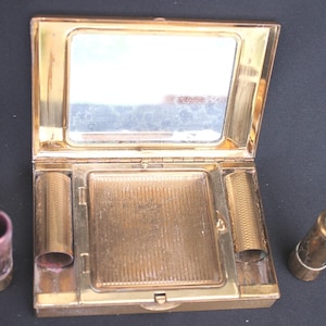 1950s gold bird compact, Mellisa gold tone make up case, handbag compact makeup, made in England, mirror, perfume, lipstick, powder compact