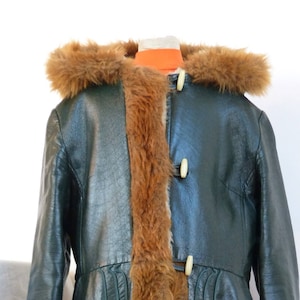 Veste Vintage Enfant Années 70 - Fausse Fourrure Bouclée Marron, Taille 6-7 Ans