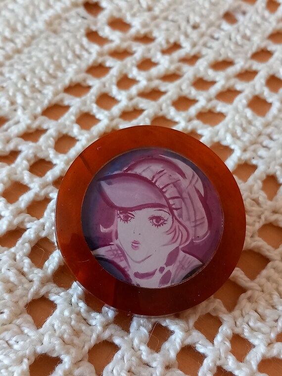 Small round plastic unsigned LEA STEIN brooch - b… - image 3
