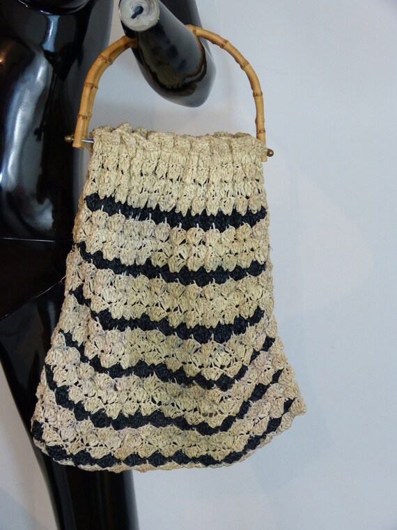 Granny chic woven raffia handbag - mid century ba… - image 7