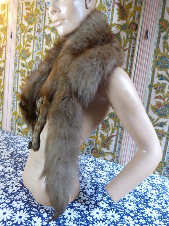 Brown entire fox fur wrap stole - glamorous Art D… - image 3