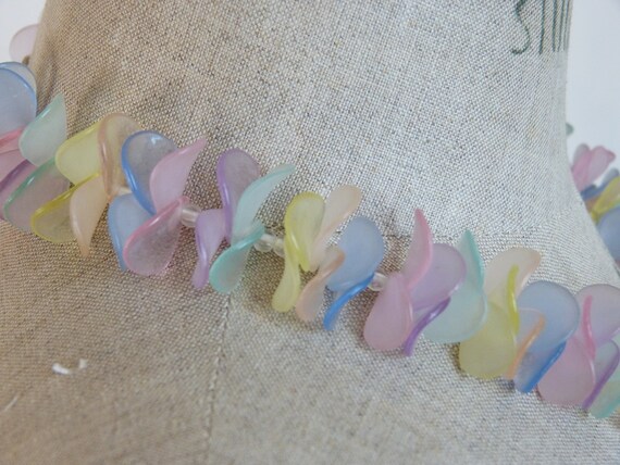 Wavy & flat disks statement choker necklace - pas… - image 5