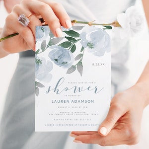 Modèle d'invitation de douche nuptiale floral bleu poudré (PDF)