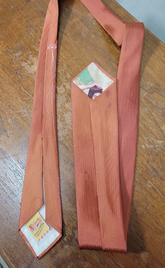 Hidden Girlie Tie 1960s Pin Up Vintage Tie Fantasy - image 5