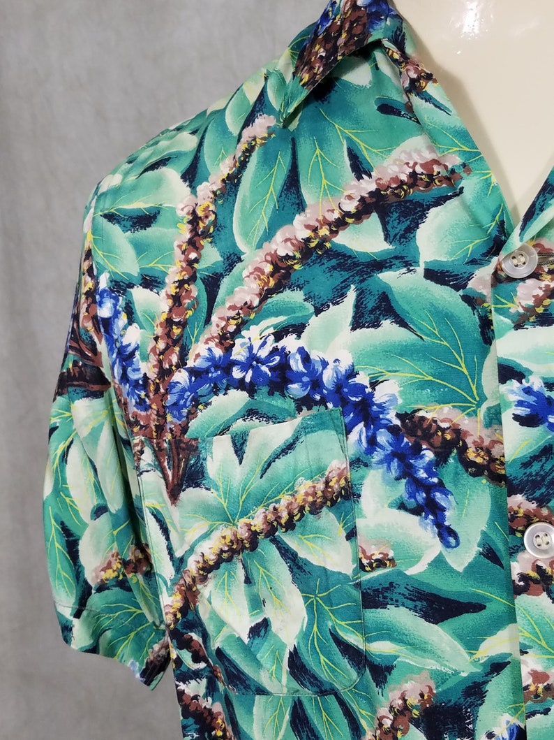 Rayon Hawaiian Shirt Vintage 1960s Shirt image 3