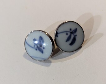 Round porcelain blue floral post earrings