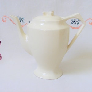 1930s Art Deco Coffee Pot by Unicorn Pottery England