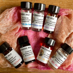 Set of 7 Chakra Balancing Sacred Egyptian Temple Natural Perfume Oils- Sandalwood, Lotus, Amber, Frankincense, Rose, jasmine, Musk