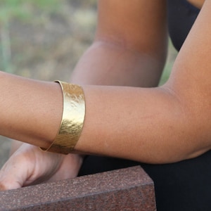 Wide Hammered Gold Cuff Bracelet, Hammered Bracelet Cuff, Wide Cuff Bracelets for Women, Wide Bracelets, Wide Gold Cuff Bracelet Gold