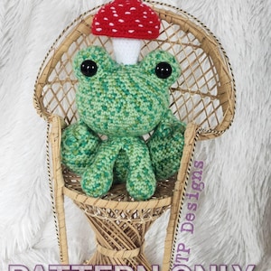 Finnegan the Frog, Crochet PATTERN for Frog with Mushroom and Mushroom Hat, MTP Designs Original, Mushroomcore Cottagecore Frogcore Gift