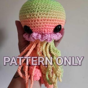 Jellybean the Jellyfish Crochet Pattern by MTP Designs, Instructions for Making Your Own Jellyfish, NO SEW crochet design for jellyfish