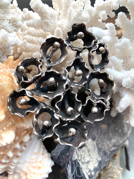 Brutalist Large Silver Pendant, Coral Reef, State… - image 5