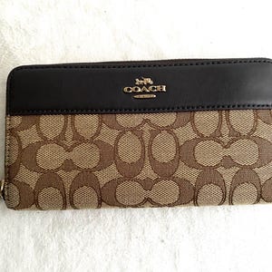 Coach Signature Accordion Zip Around Wallet