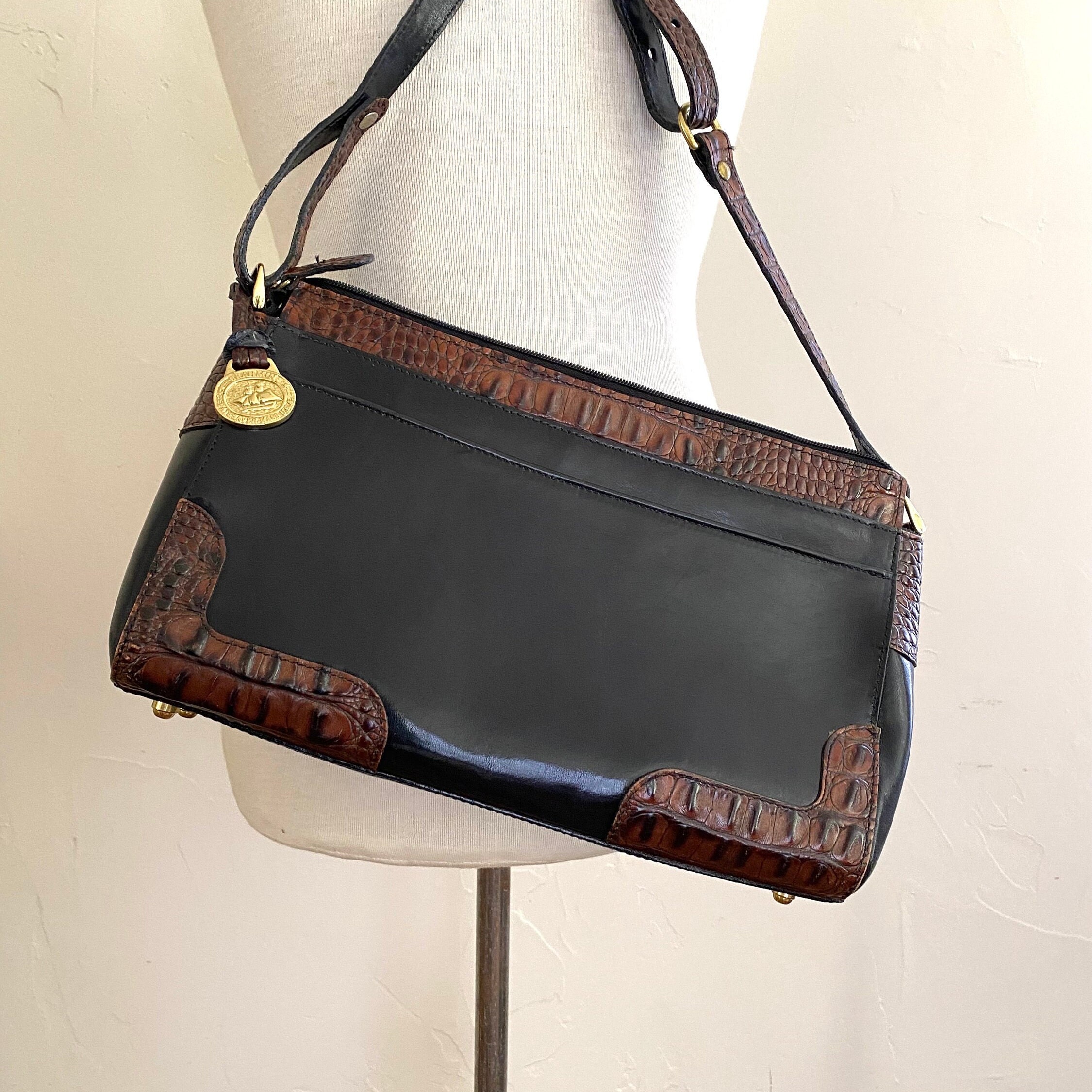 Brahmin Handbags Logo
