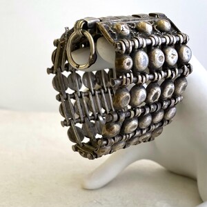 Rara pulsera palestina Habbiyat de plata, beduina, tribal, reliquia familiar.