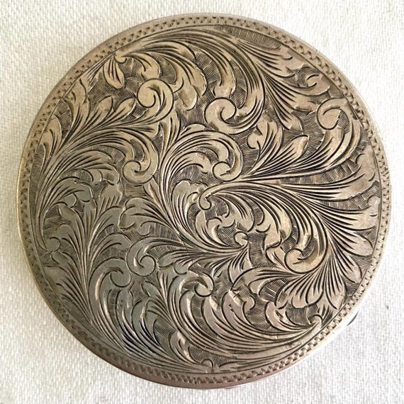 Engraved Compacts Vintage Engraved Silver Compact with Mirror, Floral P⦠- Gem