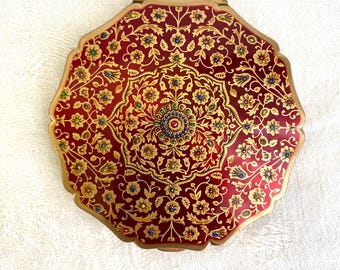 Halverwege de eeuw rood en goud geëmailleerd poeder compact met spiegel, stratton, brons