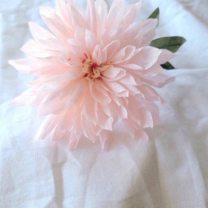 Paper Dahlia, wedding centerpiece, pink bridal bouquet, paper flowers, Pink Dahlia, fuax dahlia, forever flowers